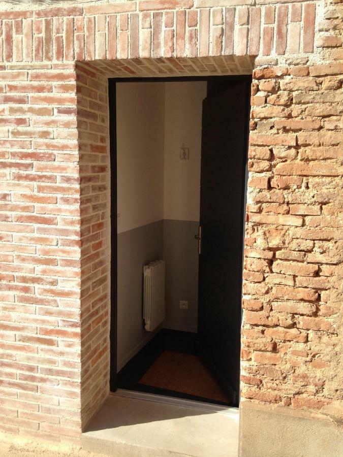 Appartamento Le T2 Moderne Des Palmiers Au Coeur De Moissac Esterno foto