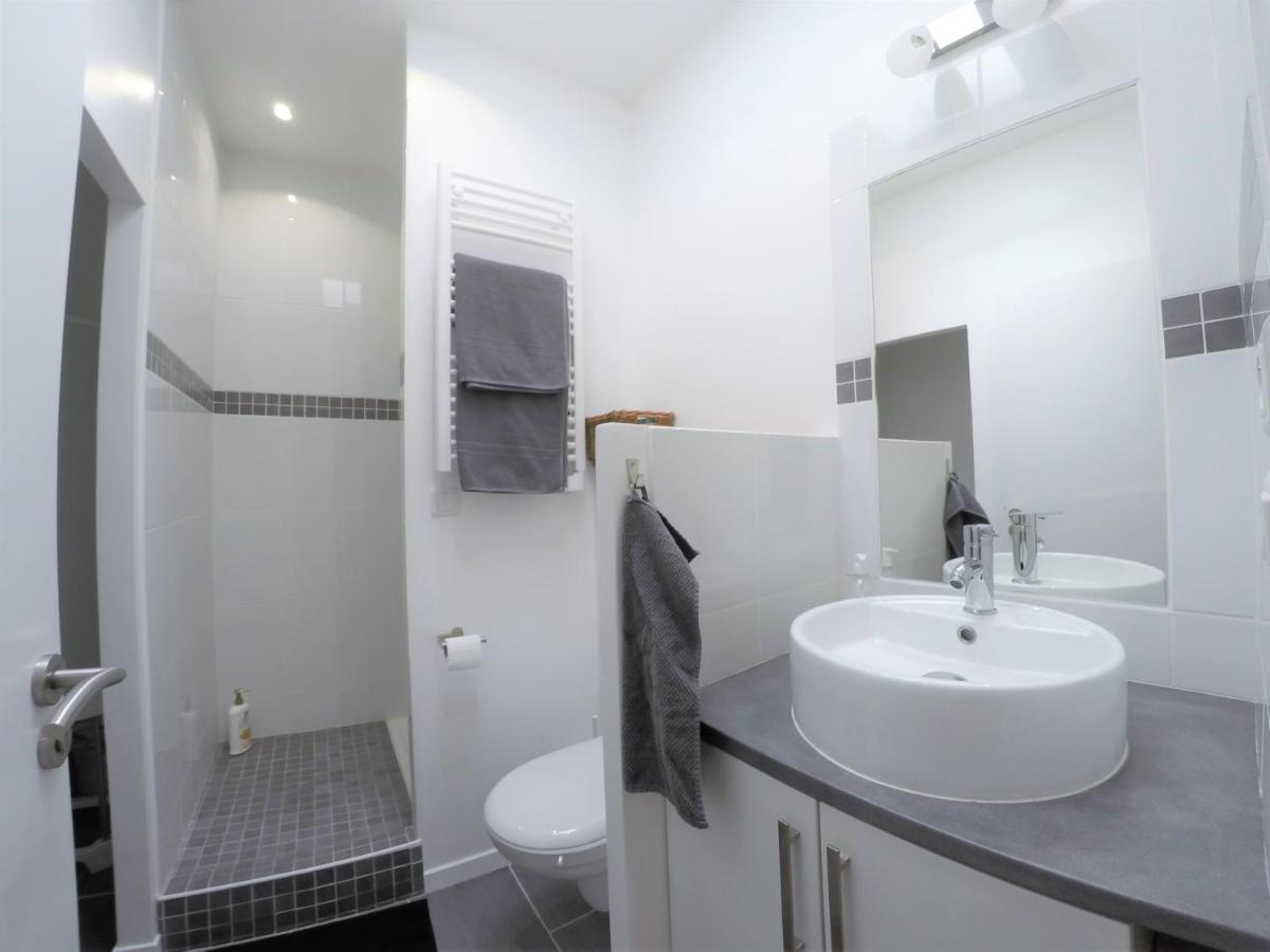 Appartamento Le T2 Moderne Des Palmiers Au Coeur De Moissac Esterno foto